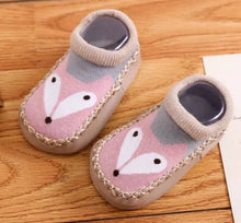 Load image into Gallery viewer, Sepatu Prewalker Bayi Anti Selip SIZE 11CM | Motif Binatang